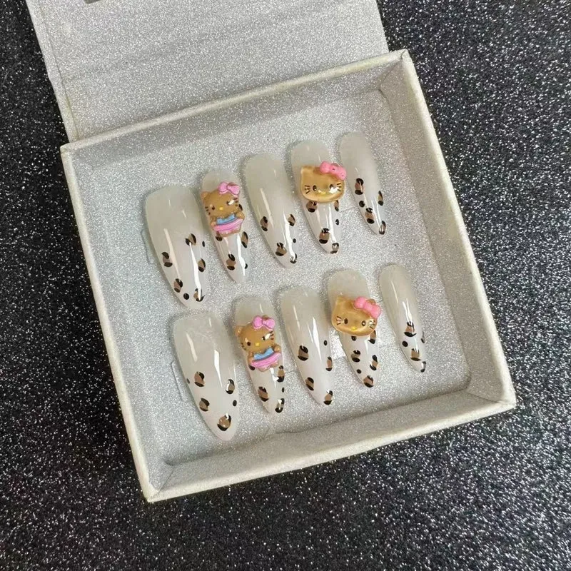 Stylische Press-On-Nageltips mit Leopardendesign Karnz
