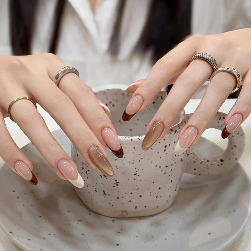 Stylische Press-On-Nageltips mit Leopardendesign Karnz