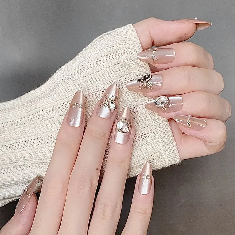 Stylische Press-On-Nageltips mit Leopardendesign Karnz