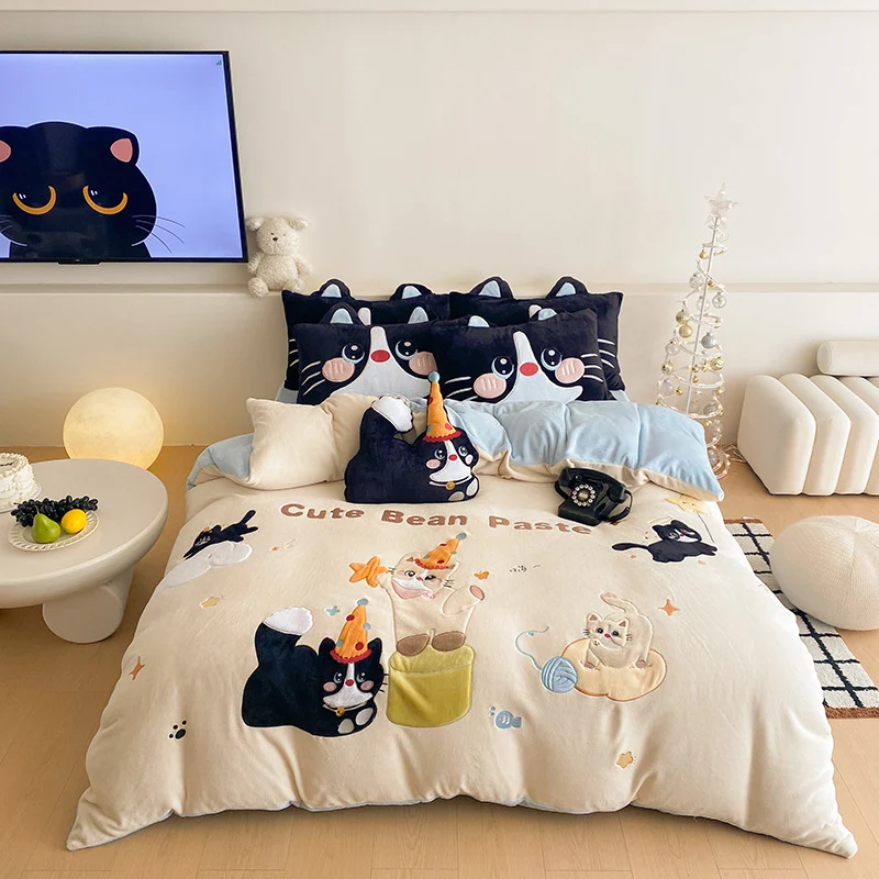 Flauschige Bettwäsche-Garnitur mit gesteppter Kuscheloberfläche, 3D-Teddy-Applikationen und wärmender Microfaserfüllung Karnz