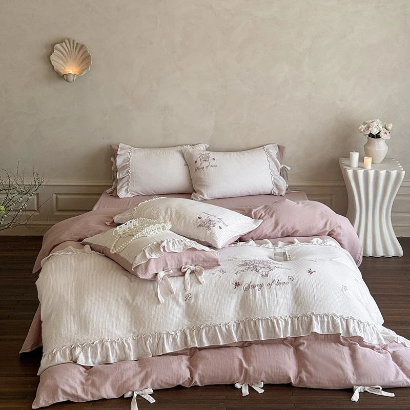 Bettwäsche-Set aus Baumwoll-Leinen-Mix mit zarter Blumenstickerei, Rüschenbordüre und Wendefunktion Karnz