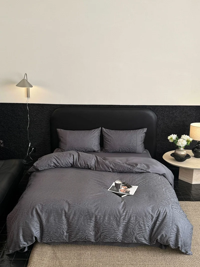 Bettbezug-Set aus Baumwoll-Satin mit dezenter Zebrajacquardstruktur Karnz