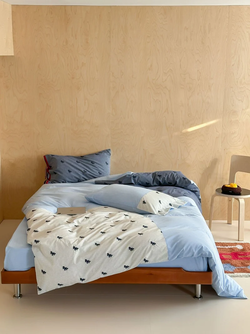 Bedlinen-Bettwäsche-Set aus Baumwolle mit feinem Streifen- und Tierstickmotiv Karnz
