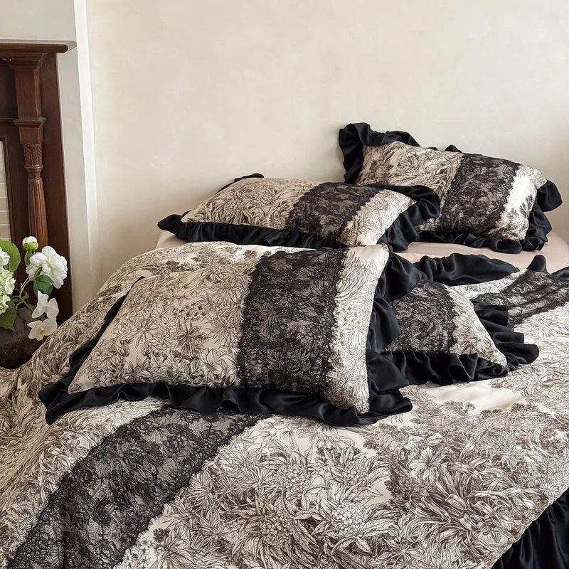 Luxuriöses Satin-Bettwäsche-Set mit Rüschenabschluss und detailreichem Toile-de-Jouy-Print Karnz