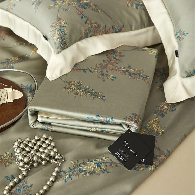 Luxuriöse Satin-Bettwäsche-Garnitur mit geometrischem Jacquardmuster und Satinbesatz Karnz