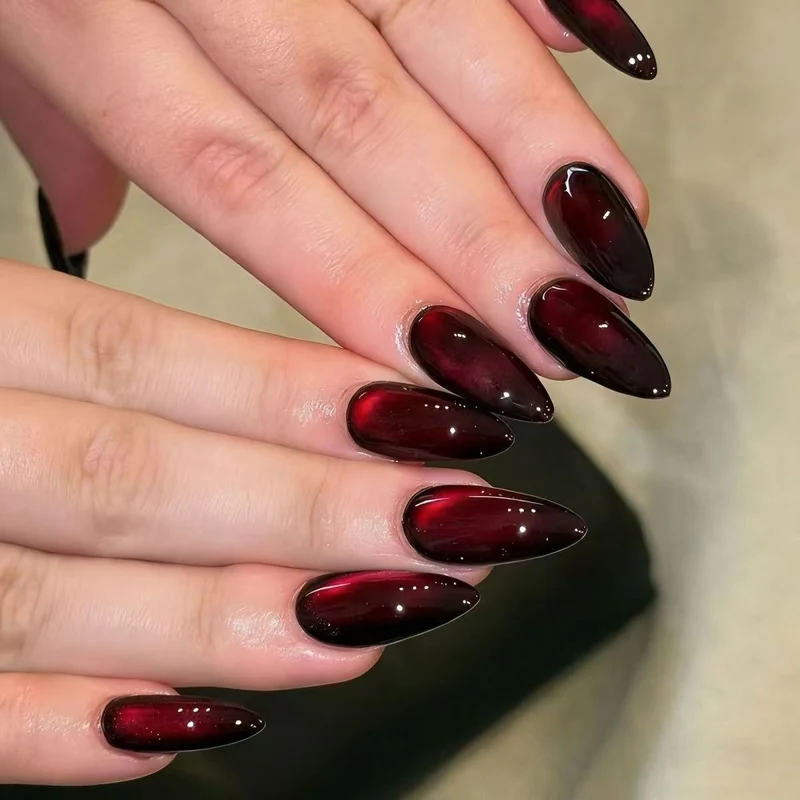 Premium Ombre Stiletto Nagelerweiterungen Karnz
