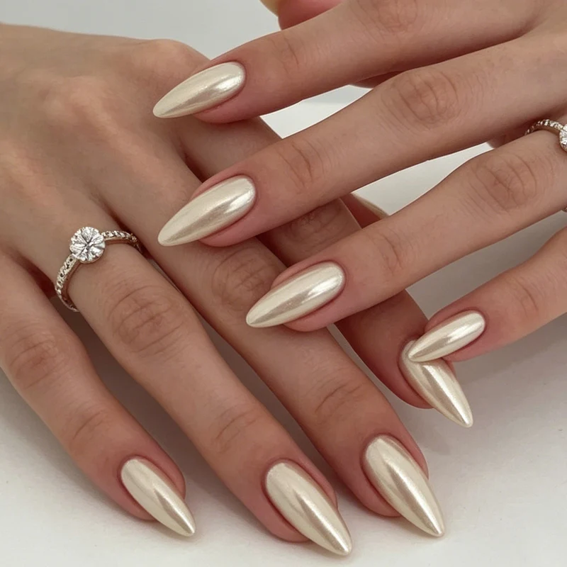 Premium Glänzende Mandel-förmige Nagelverlängerungen Karnz