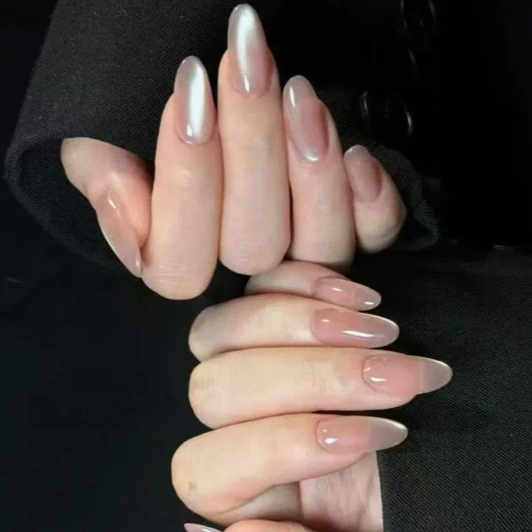 Premium Glänzende Mandel Form Nagelverlängerungen Karnz