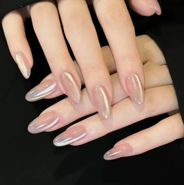 Premium Glänzende Mandel Form Nagelverlängerungen Karnz