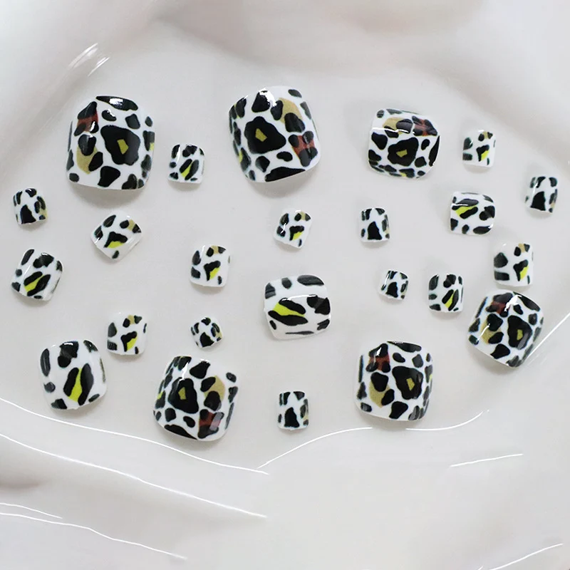 Wildtierdruck Nagelkunst Karnz