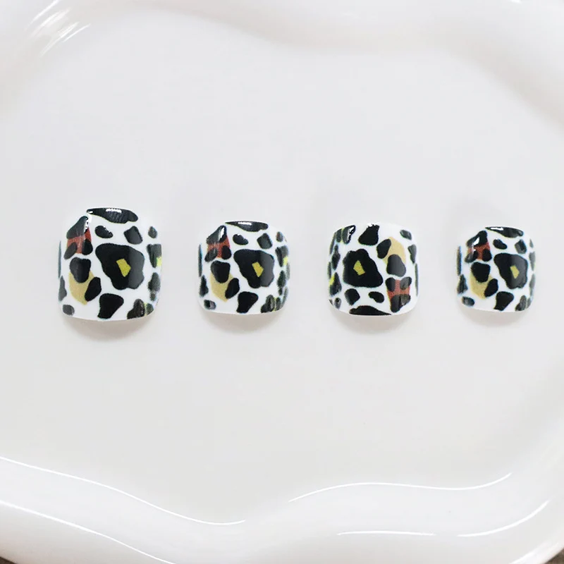 Wildtierdruck Nagelkunst Karnz