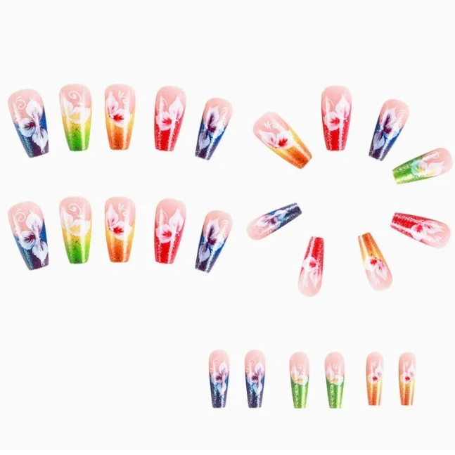 Vibrante florale Nagelkunst Verlängerungen Karnz