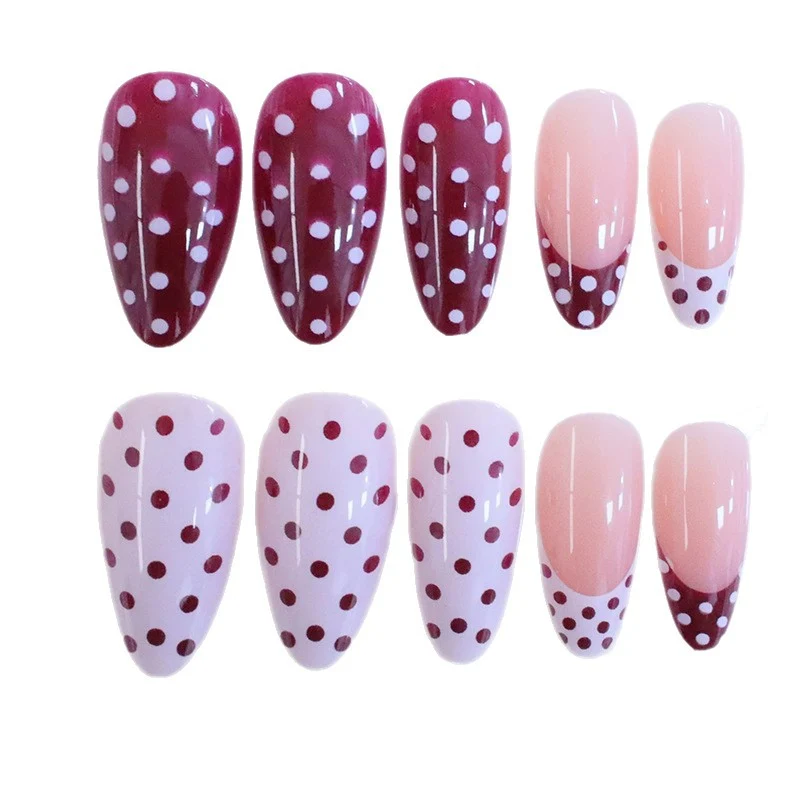 Trendiges Polka Dot Nagelkunstset Karnz