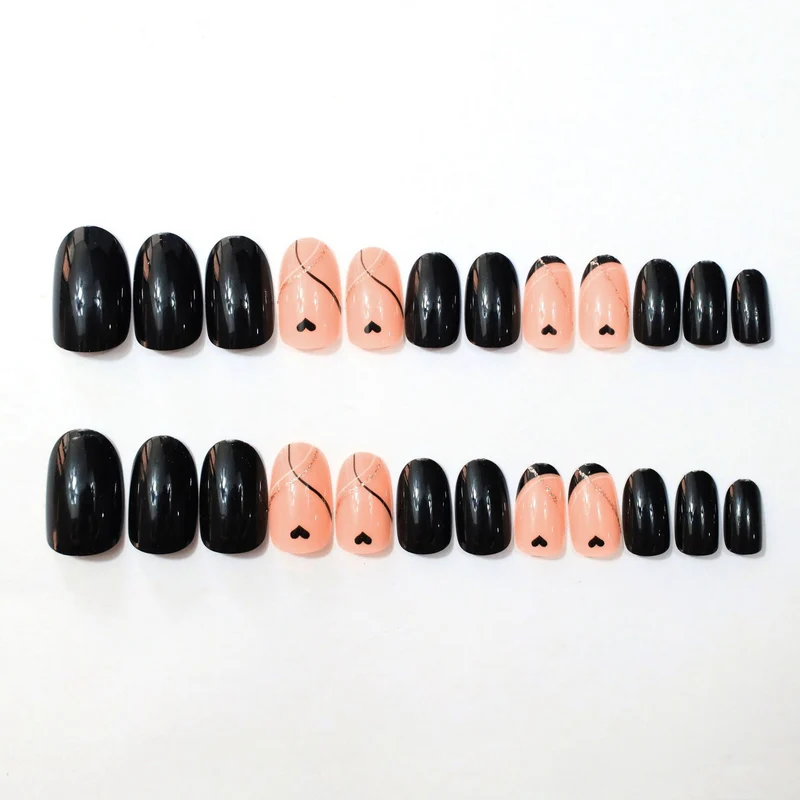 Trendiges abstraktes Nagelkunst-Set Karnz