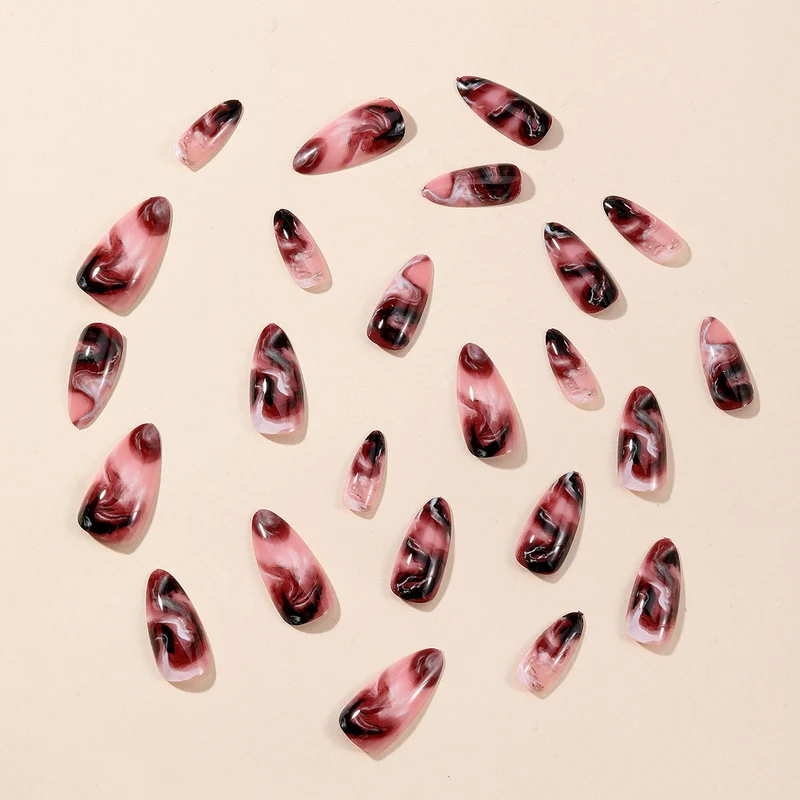 Artistic Gel Nageldesign Karnz