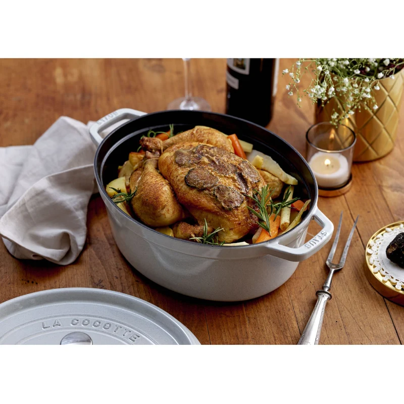 Staub Olla de Hierro Fundido Ovalada con Tapa, 29 cm