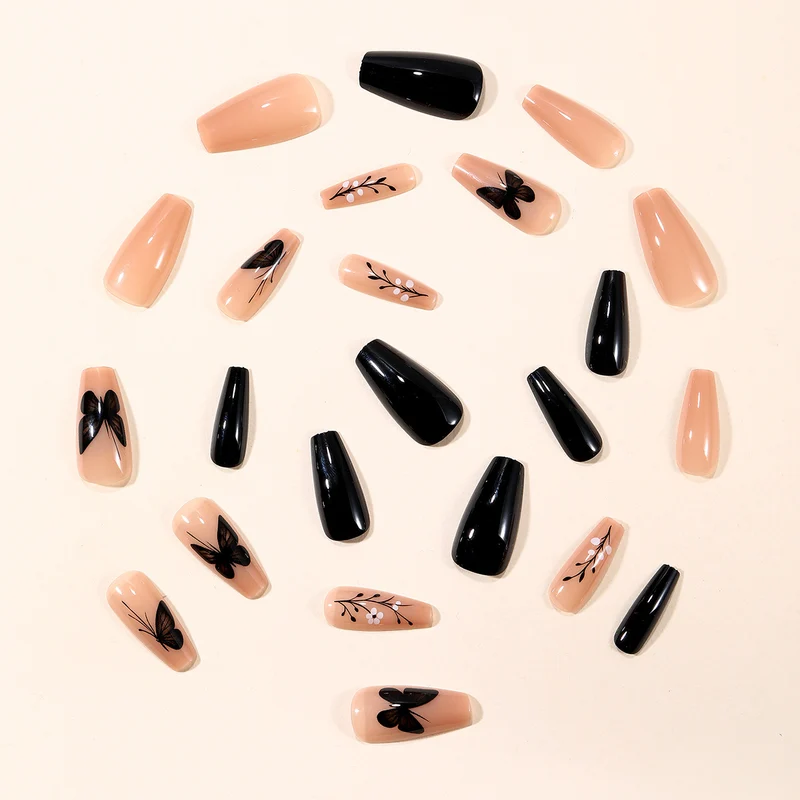 Dekorative Schmetterling Nagelkunst Verlängerungen Karnz