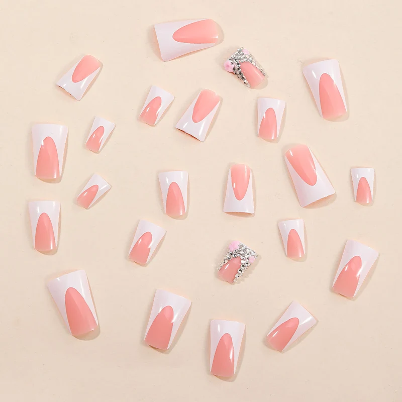 Dekorative 3D Französische Tipp Nagelkunstverlängerungen Karnz