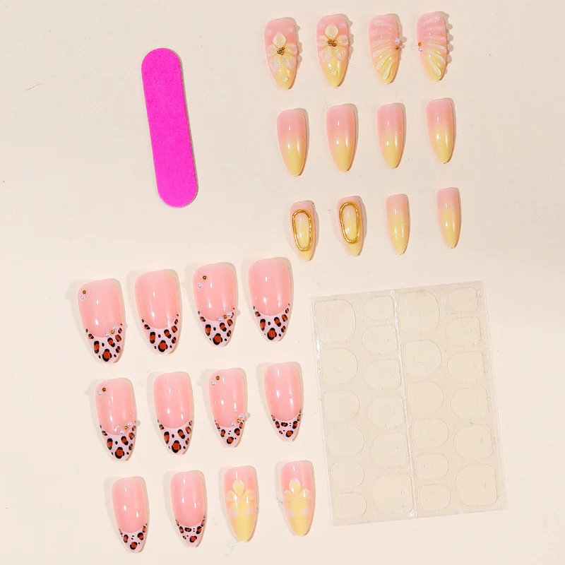 Dekorative 3D Blumen Nagelkunst Extensions Karnz