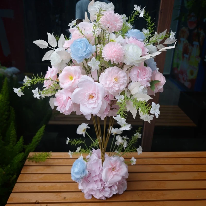 Elegante dekorative florale Mittelstück für Zuhause