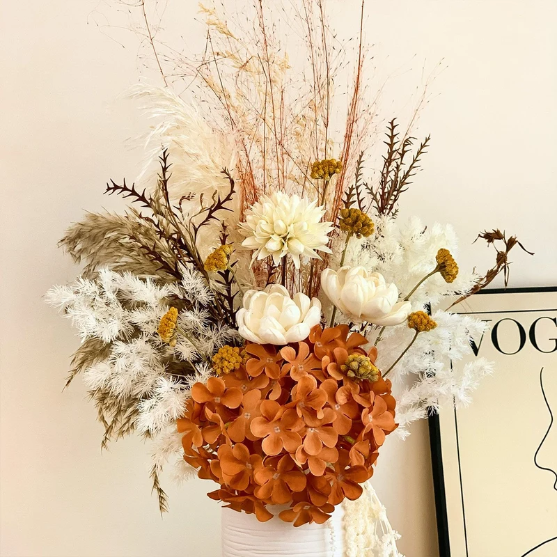 Elegante getrocknete Blumen-Mittelstück 1789940466