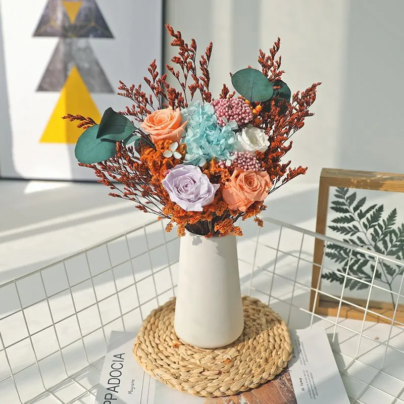 Trockenblumenarrangement Tischaufsatz