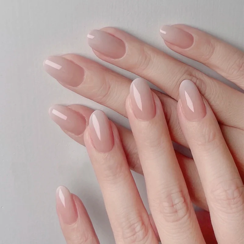Glänzendes dekoratives Press-On-Nagelset Karnz