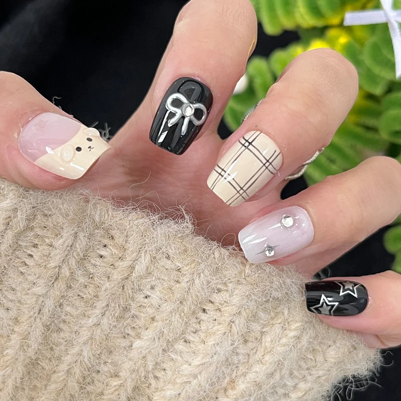 Glänzendes dekoratives Press-On-Nagelset Karnz
