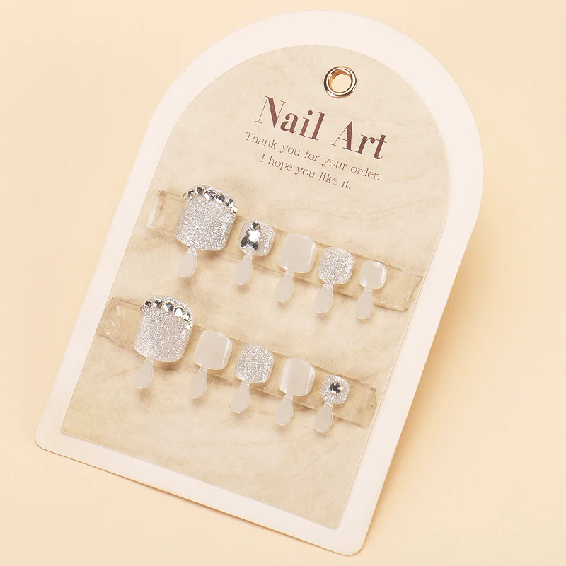 Glitzerndes Press-On Nagelkunstset Karnz