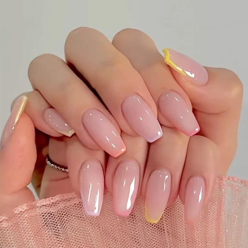 Glamouröse Glitzer-Stiletto Press-On Nägel Karnz