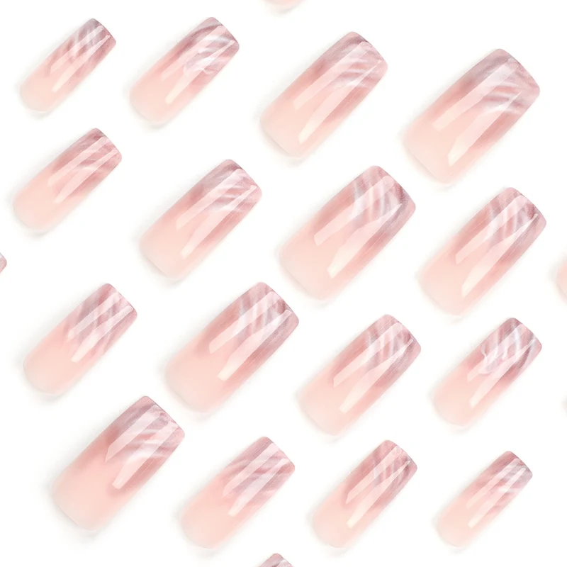 Kunstvolle Acryl-Nägel mit elegantem Glanz Karnz