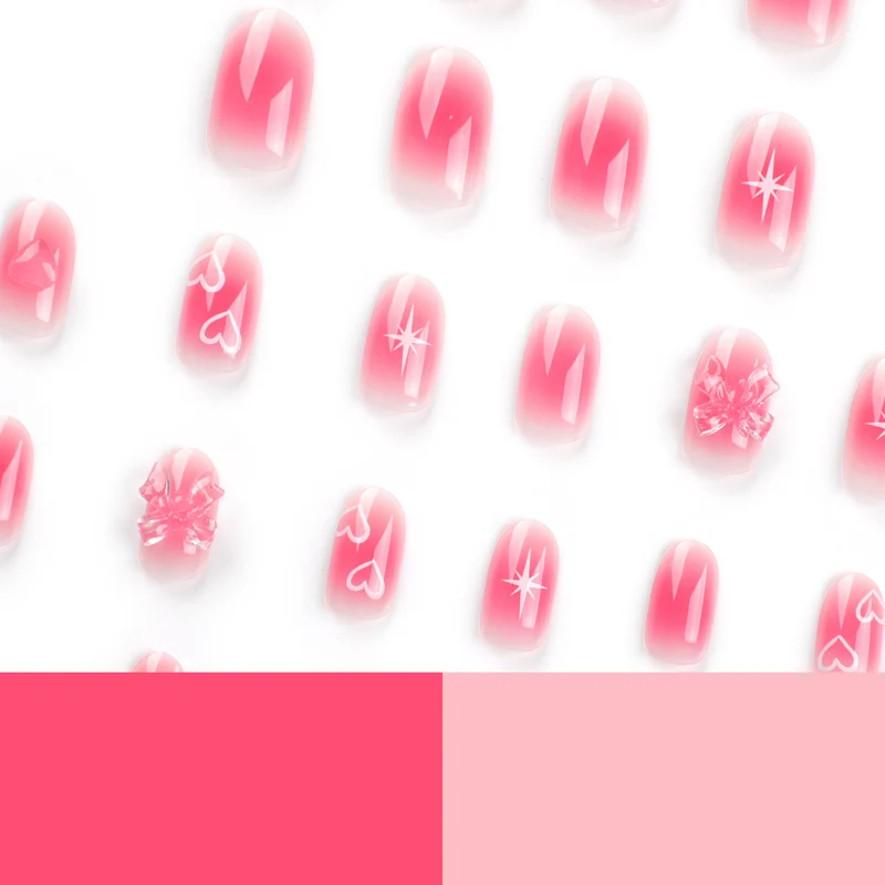 Künstliche Nagelkunst mit romantischem Design Karnz