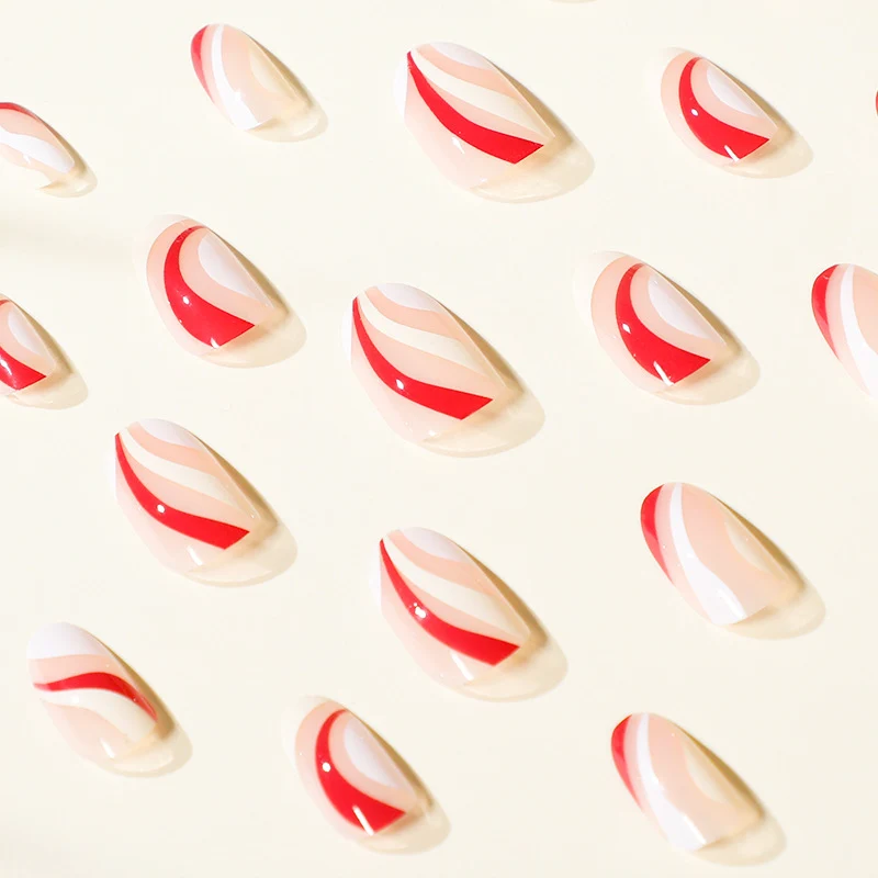 Künstliche Nagelkunst mit modernem Design Karnz