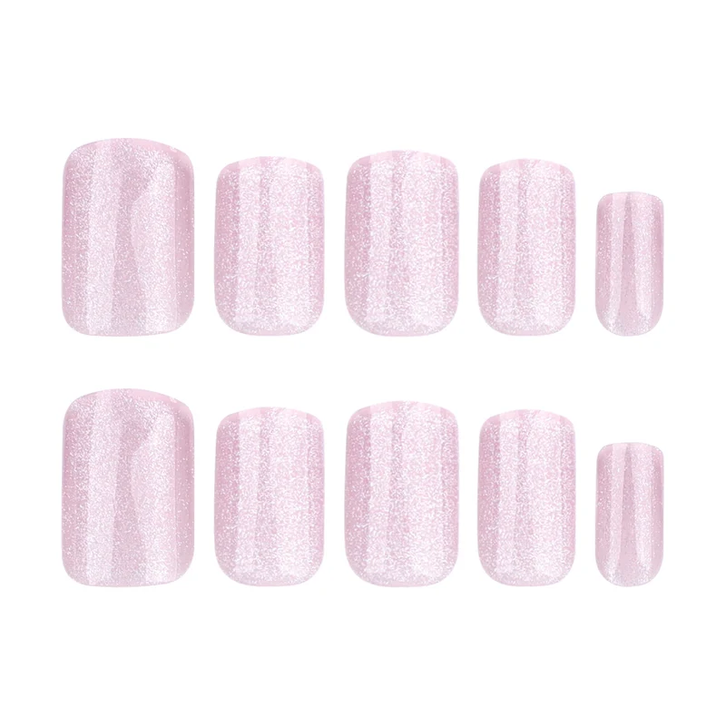 Künstliche Nagelkunst mit elegantem Glanz Karnz