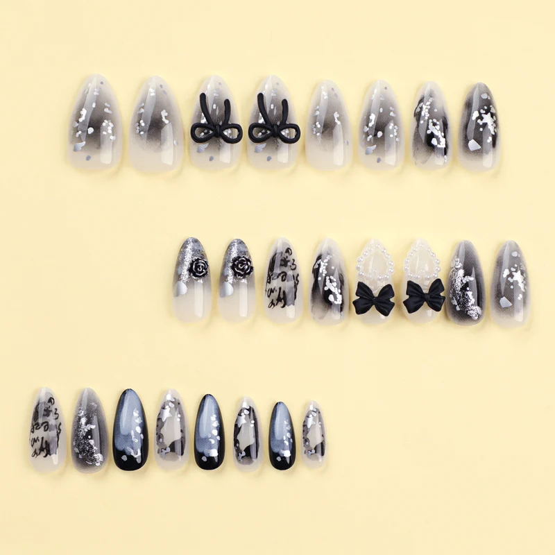 Künstliche Nagelkunst mit einzigartigem Schwarz-Weiß-Design Karnz