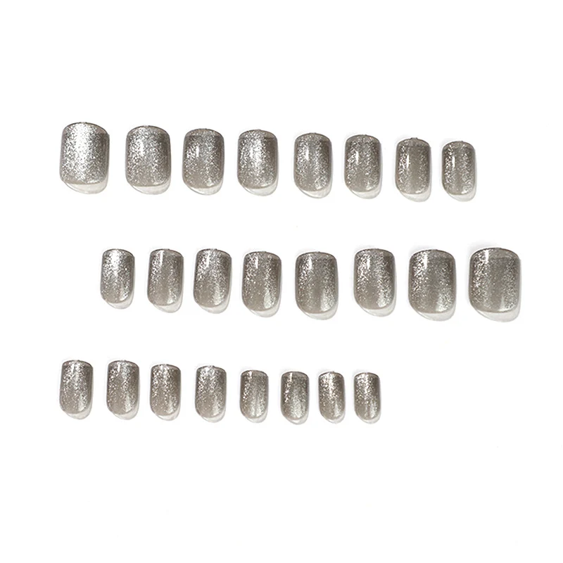 Glitzernde Nagelverlängerungen Karnz