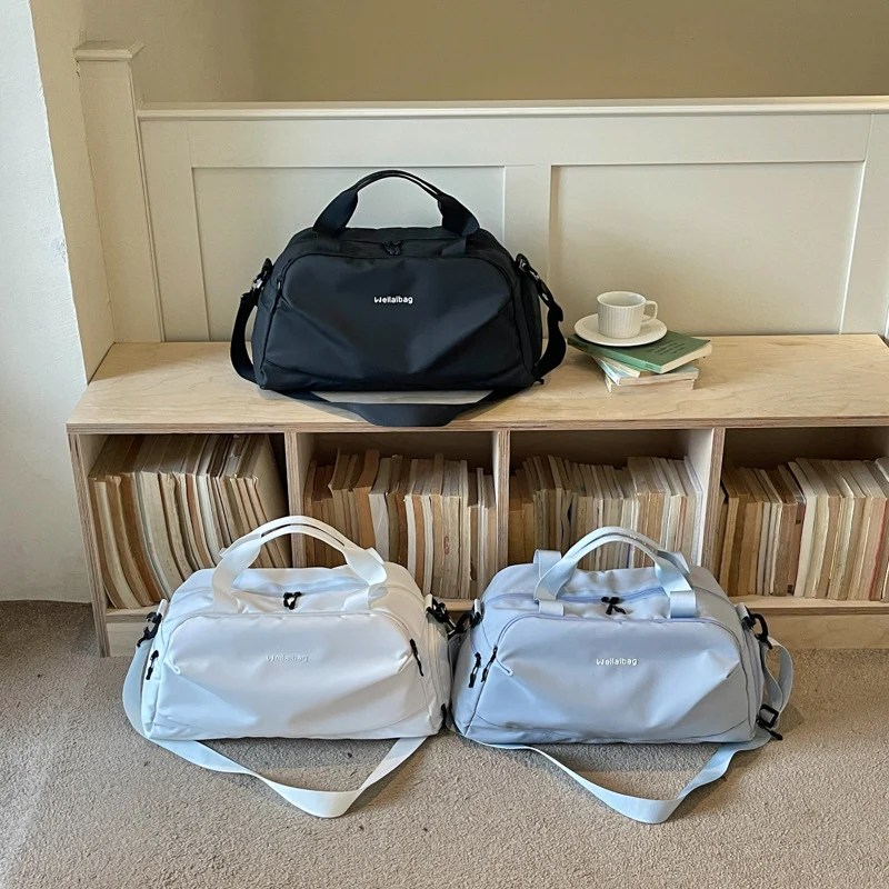 Geräumige leichte Reisetasche Karnz