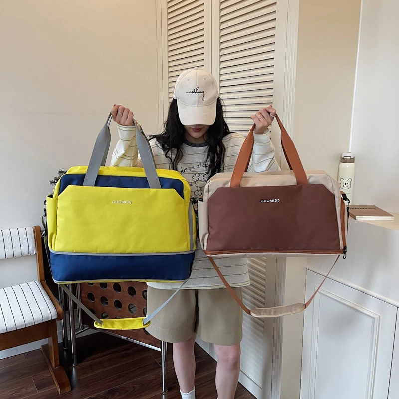 Vielseitige Fitness- und Reisetasche Karnz