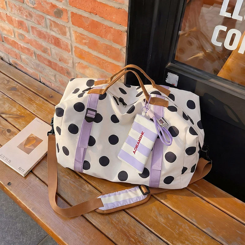 Stylische gepunktete Reisetasche Karnz