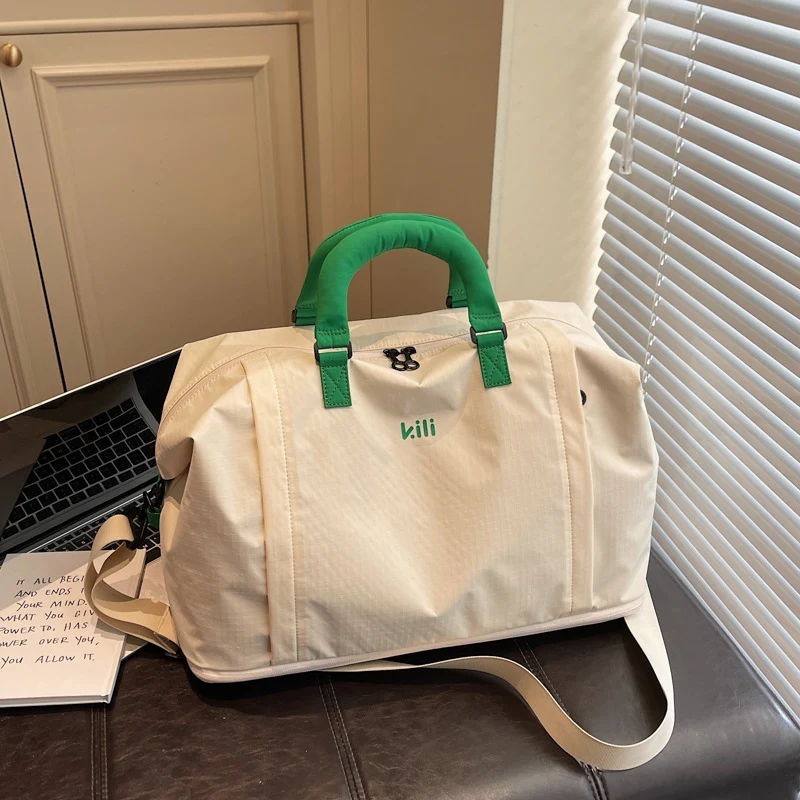 Stylische multifunktionale Reisetasche Karnz