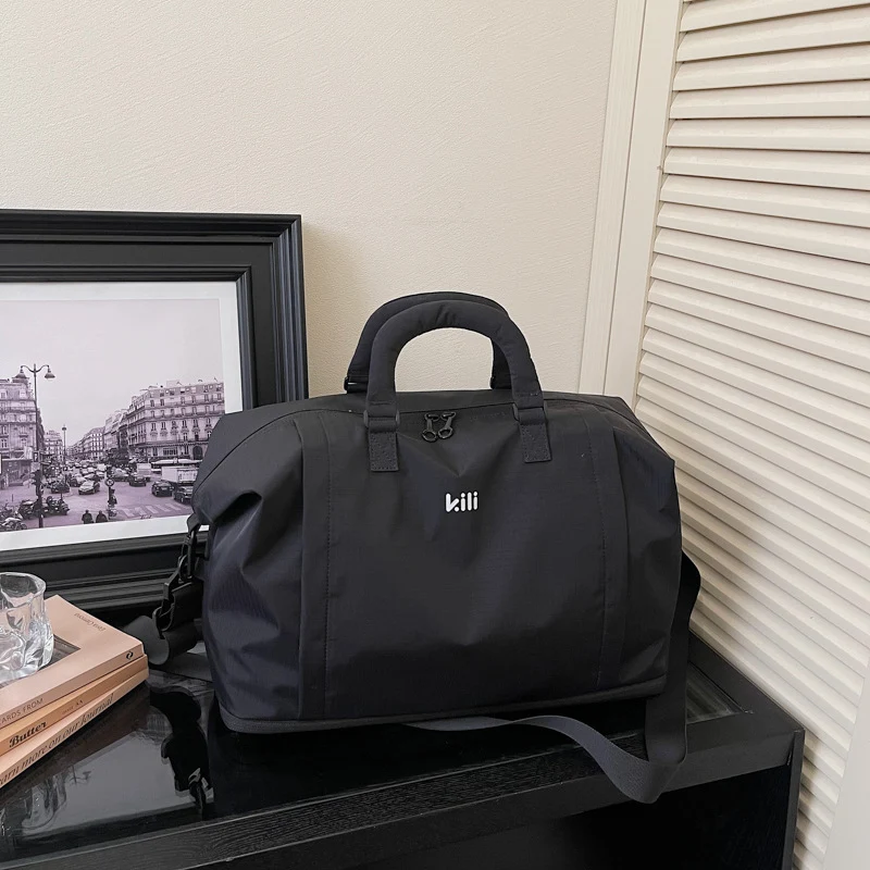 Stylische multifunktionale Reisetasche Karnz