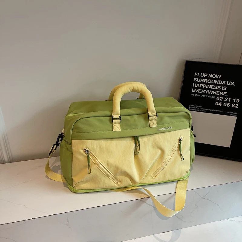 Stylische Mehrfachfach-Reisetasche Karnz
