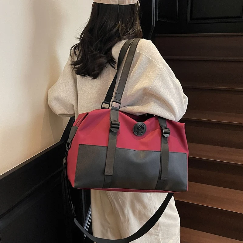Stylische Multi-Compartment Reise-Duffel-Tasche Karnz