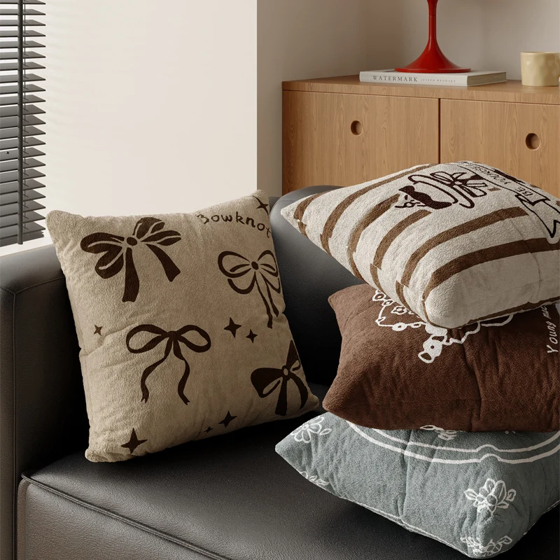 Decorative Plush Square Throw Pillow with Hand-Drawn Floral Maiden Print and Soft Microfiber Cover