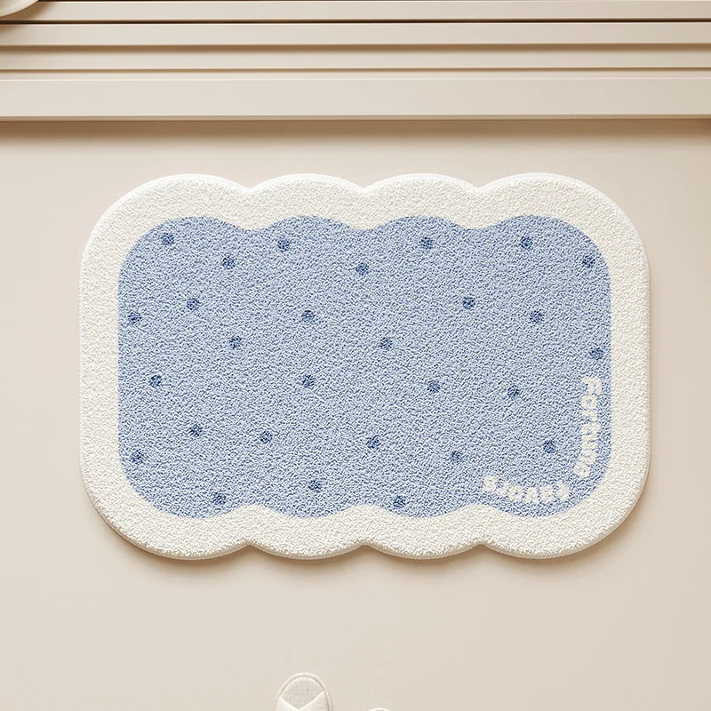 Scalloped-Edge Plush Absorbent Non-Slip Bath Rug with Cookie Motif