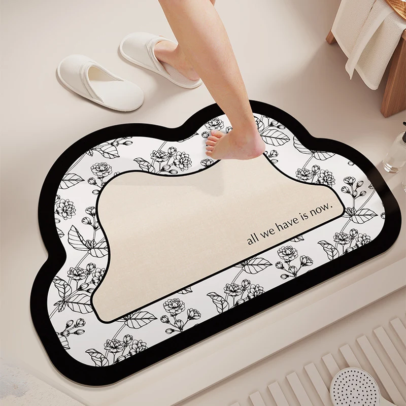Cloud-Shaped Absorbent Microfiber Bath Mat with Non-Slip Backing and Palm Leaf Print