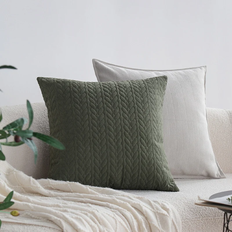 Quadratischer gequilteter Zierkissenbezug mit Kabel‑Tufting und softem Mikrofaser‑Finish Karnz