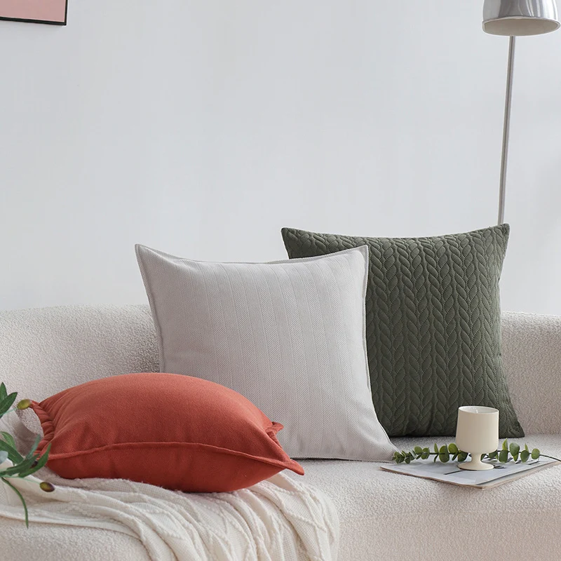 Quadratischer gequilteter Zierkissenbezug mit Kabel‑Tufting und softem Mikrofaser‑Finish Karnz
