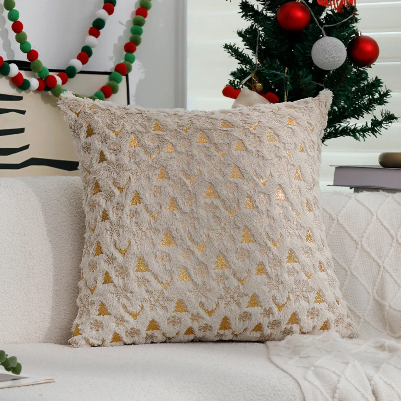 Quadratischer festlicher Kissenbezug aus Samt mit goldener Weihnachts-Applikation Karnz