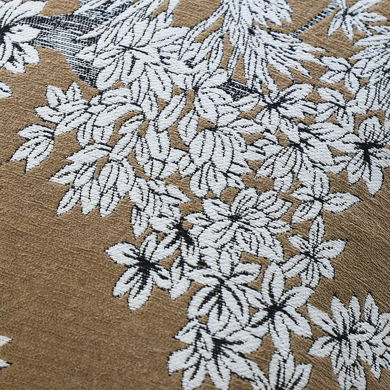 Quadratischer bestickter Kissenbezug aus Baumwoll‑Leinen‑Mix mit floraler Jacquardstruktur und Samtpaspel Karnz